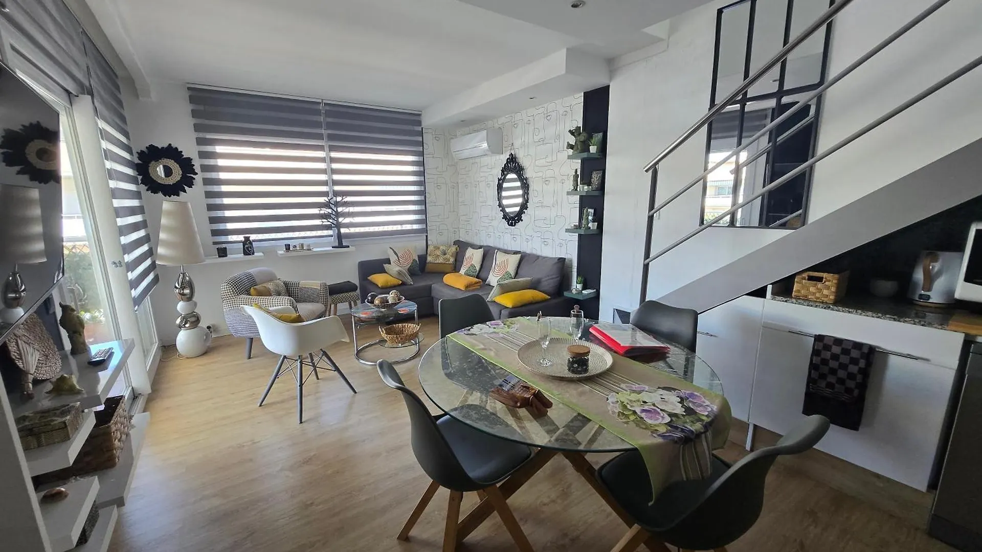 Superbe appartement avec solarium et piscine communautaire Roses 0*,  Espagne